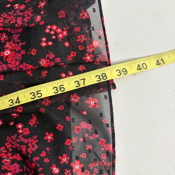 Maison Tara Plus Size Black Red Floral Dress - Picture 13 of 13